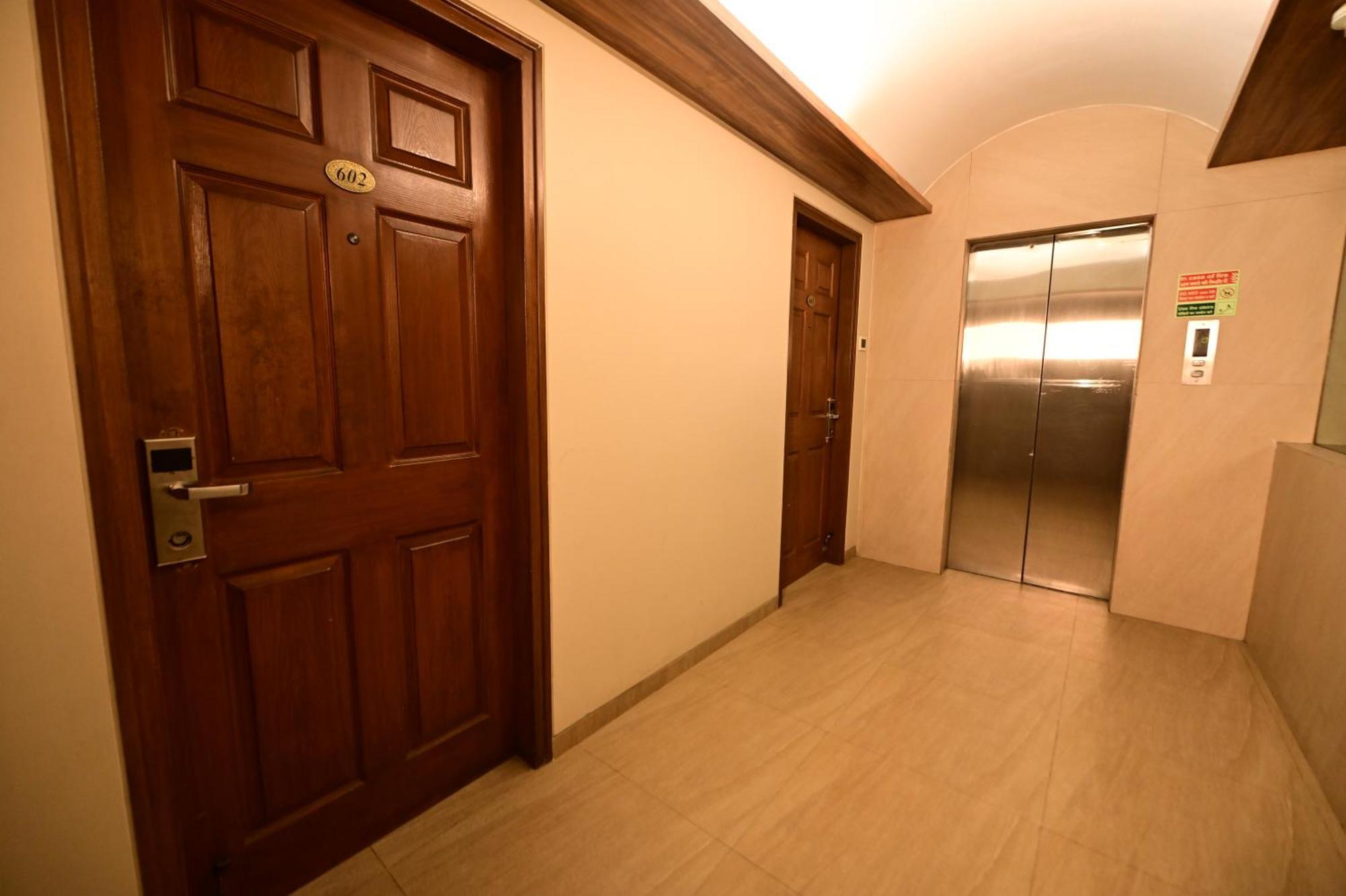Hotel Sai Inn Мумбаї Екстер'єр фото