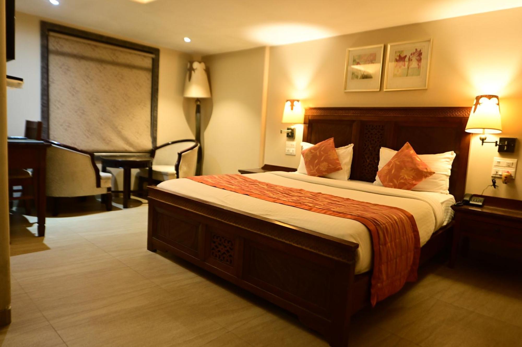 Hotel Sai Inn Мумбаї Екстер'єр фото