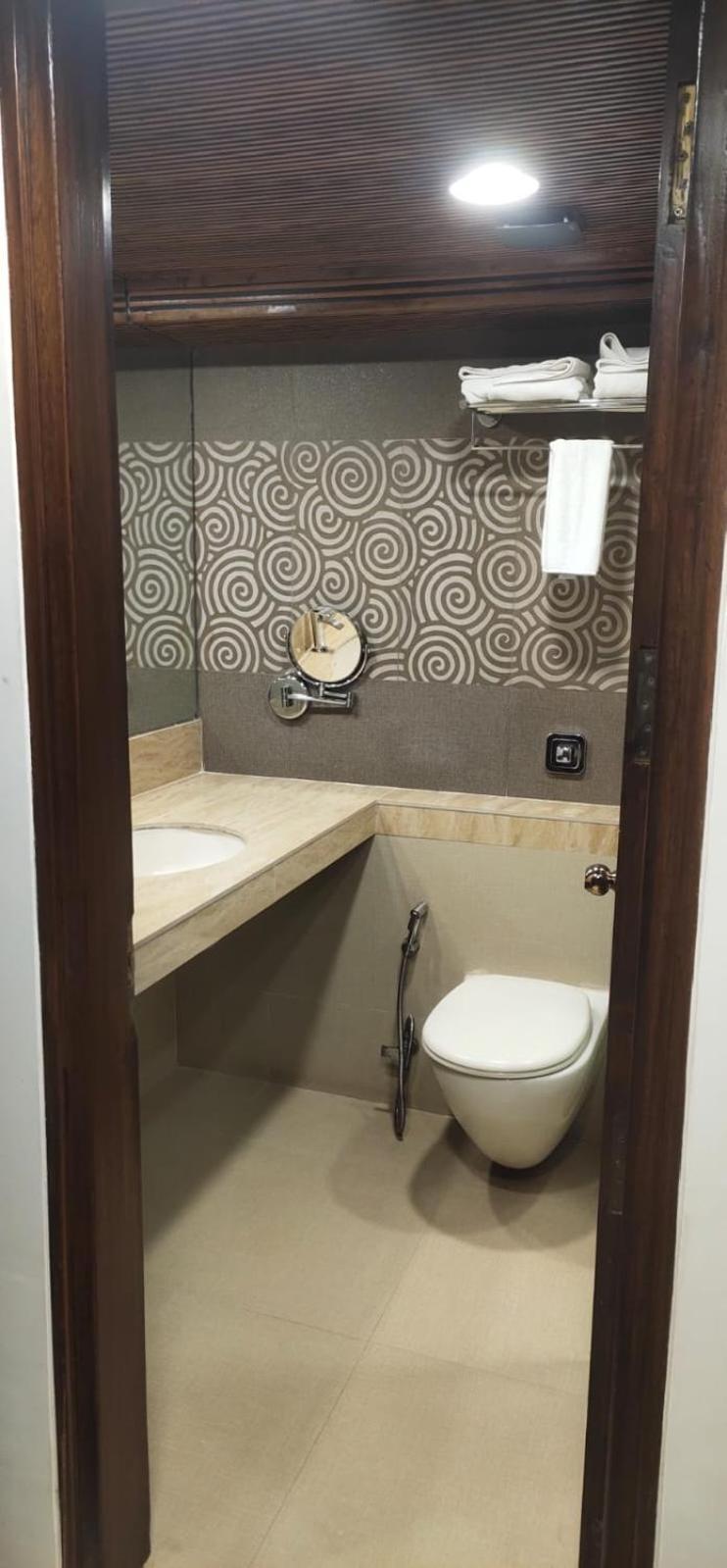 Hotel Sai Inn Мумбаї Екстер'єр фото